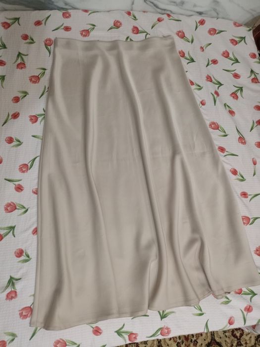 Продам атласную юбку