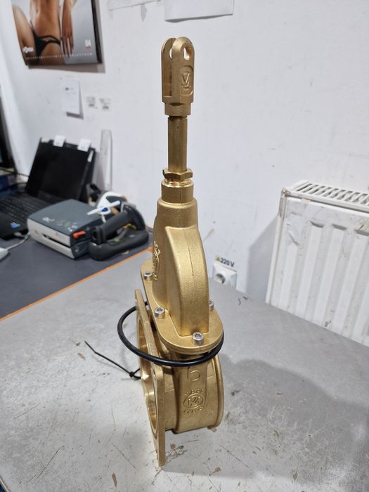 Robineți vidanja import Italia cu filet sau șuruburi prindere de 3 .4