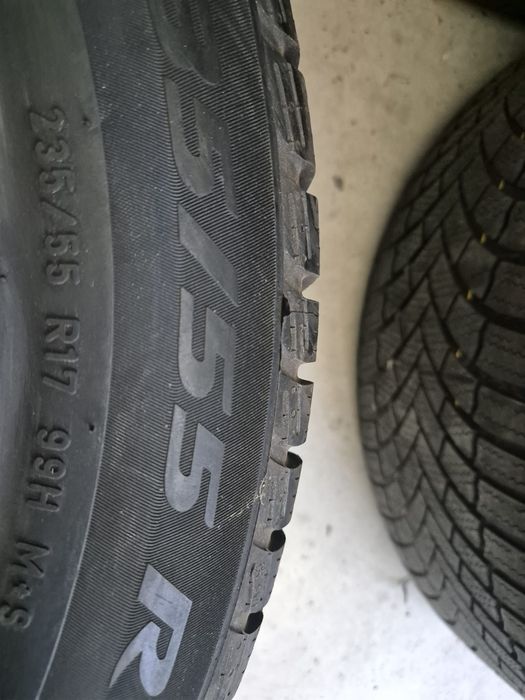 4 anvelope iarna Pirelli 235 55 17 ca si noi