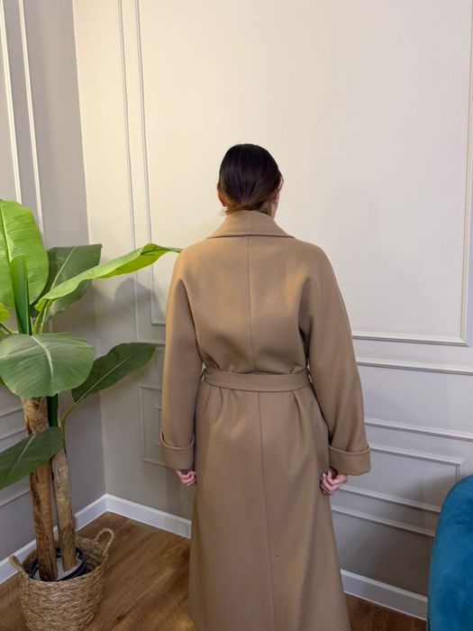 Продам пальто MaxMara