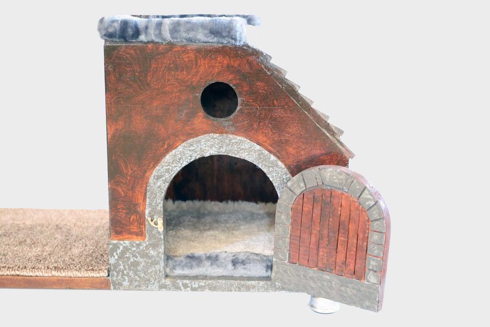 Продаётся домики для кошек и котят. Из натурального материалов.