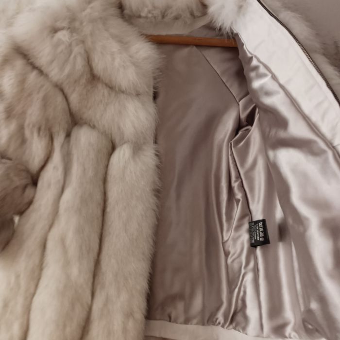 Дамско палто и яке.