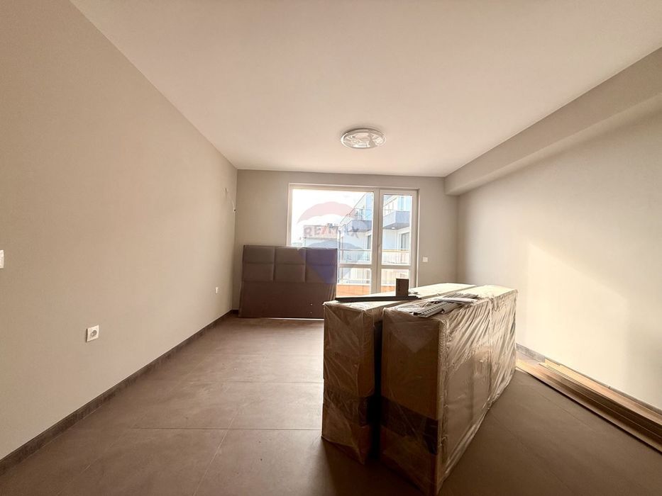 Продава се Двустаен апартамент в Варна, Виница - 69 кв.м за 1142 €/кв.м - Снимка #4