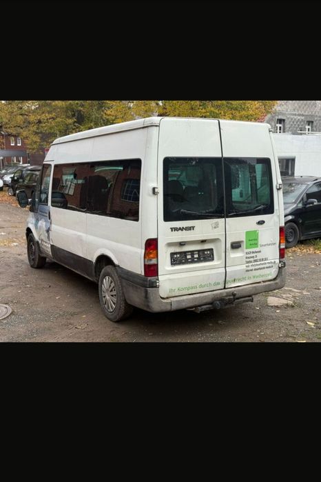 Ford Transit custom 9 locuri