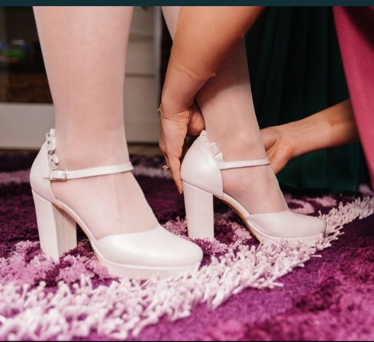 Pantofi piele mireasa nr 36 Nina Moretti