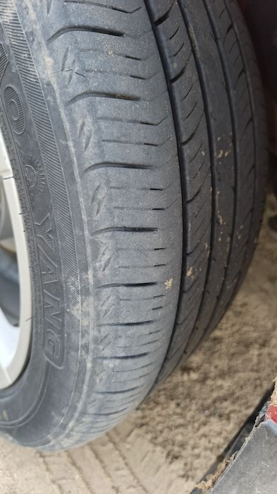 Продам Шины 215/50/17