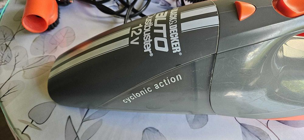 Aspirator Auto marca Black & Decker