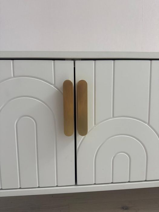 Тумбу  под тв продам