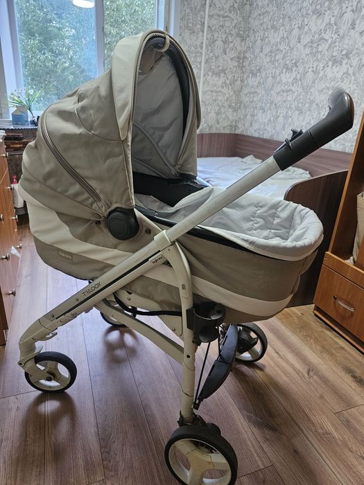 Продам коляску Inglesina