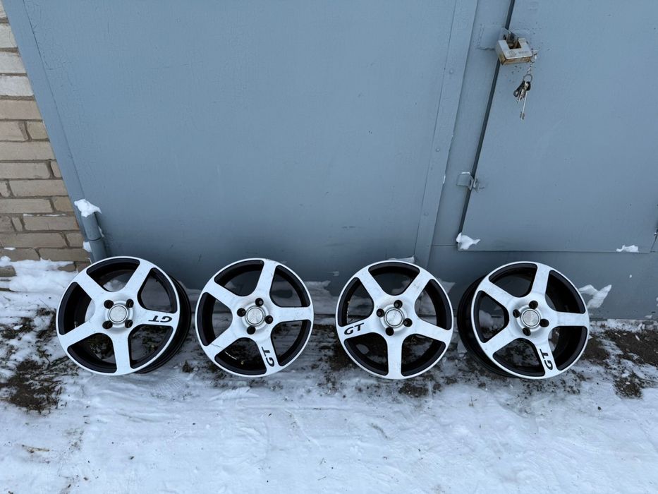 Продам Диски В отличном состоянии