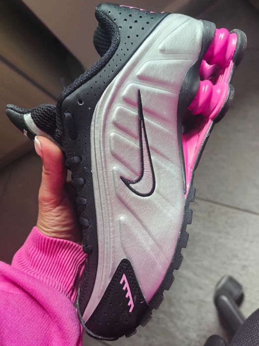 Дамски маратонки Nike