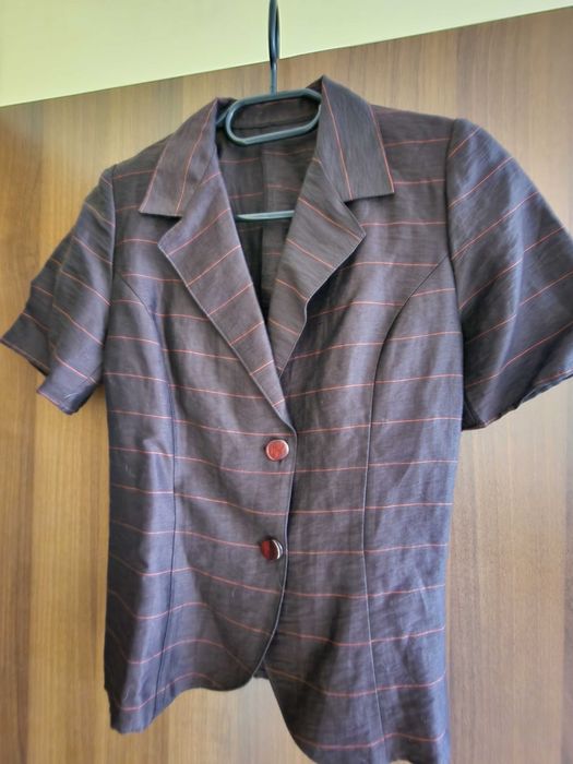 летен костюм с къс ръкав, бюстие и бермуди