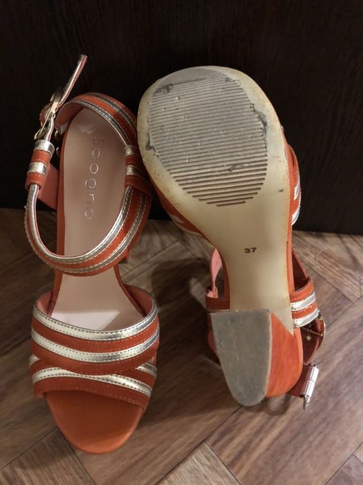 Обувь…………..