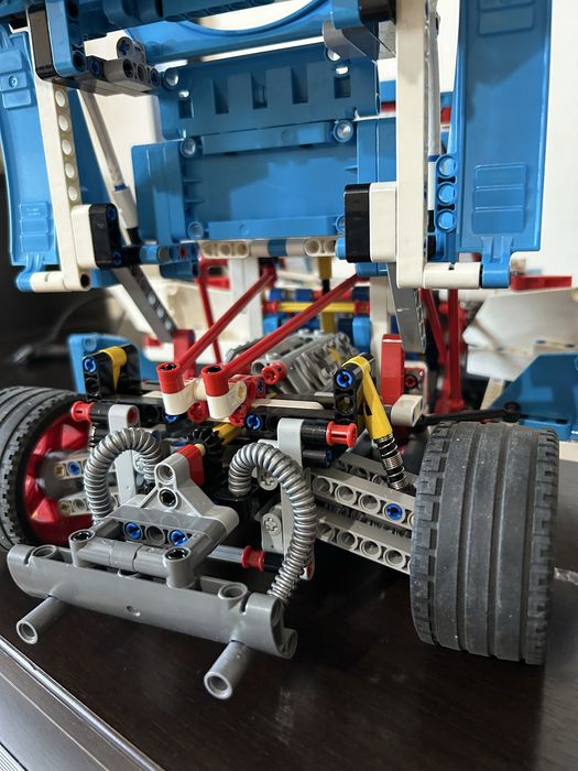 LEGO Technic 42077 Rally Car – mașină de raliuri, asamblată