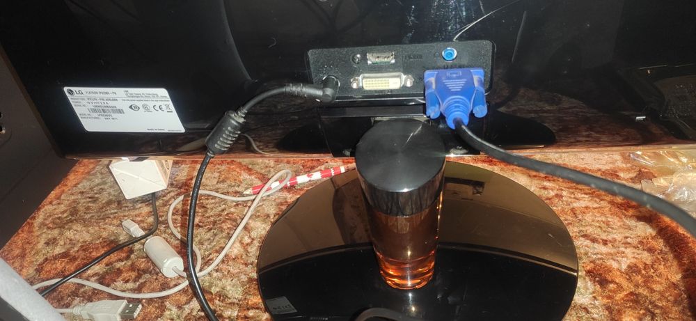 Монитор LG 23 дюймов