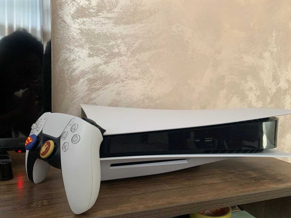 Игровая приставка Sony PlayStation 5(Japan) 3'го поколения 1 Tb памяти