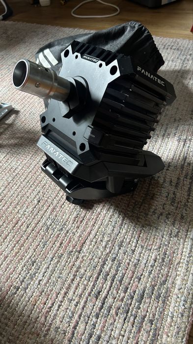 Fanatec 5nm DD Wheel base / F1 esports / Load Cell