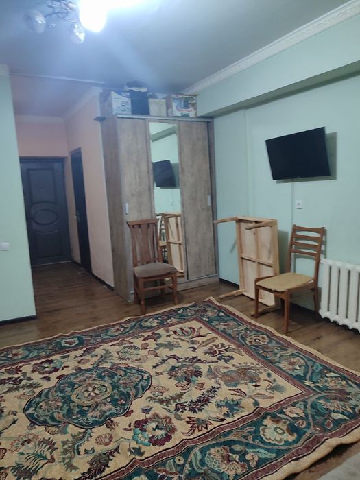Продается юнусабад 2 квартал 1/4/4