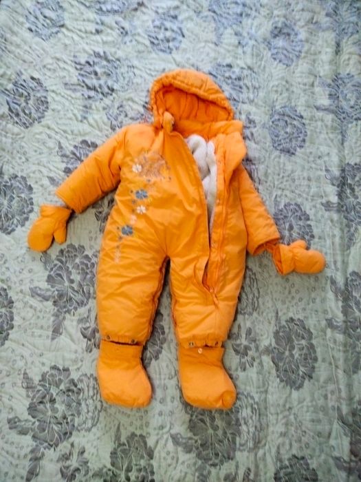 Детский комбинезон. Зима- весна