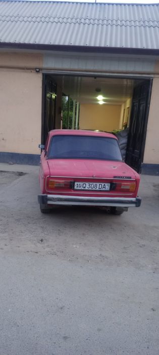 Baz 2106 sotiladi 1990 yili mator karobka most  zor