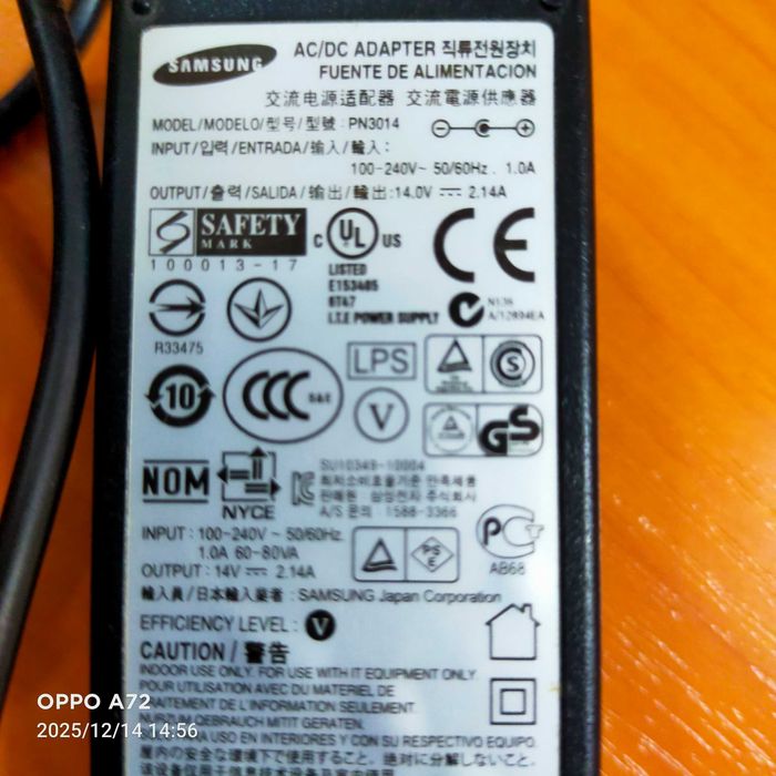 Монитор Samsung s22a300b "мигает экран"