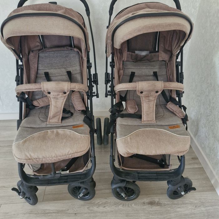 Продам коляски для двойняшек