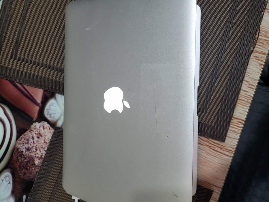 Vand laptop apple macbook
