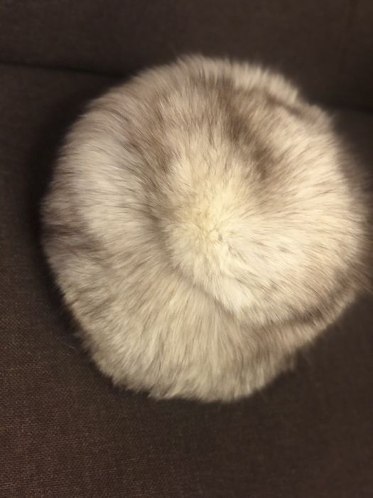 Caciula din blana naturala de vulpe argintie spicuita