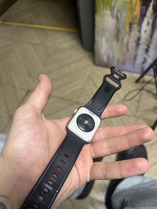 Apple watch SE продам