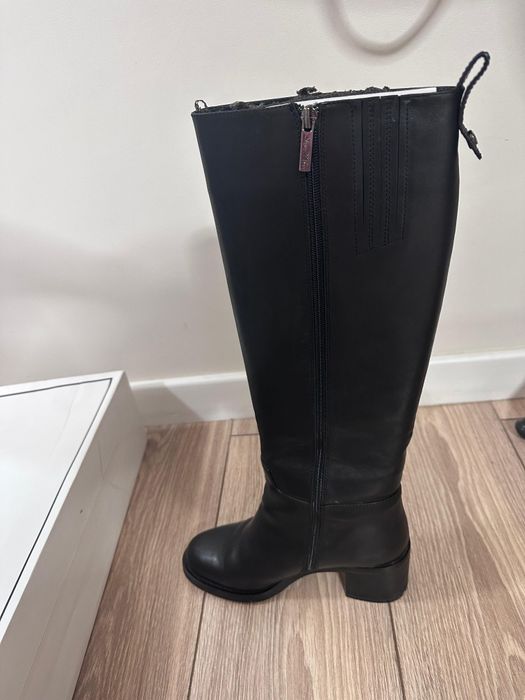 Продам сапоги Sara Milan