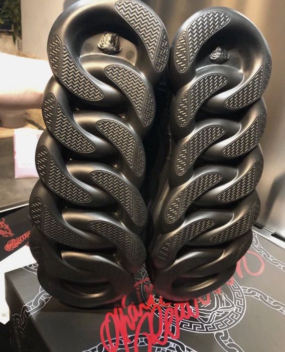 Adidasi VERSACE Chain Reaction