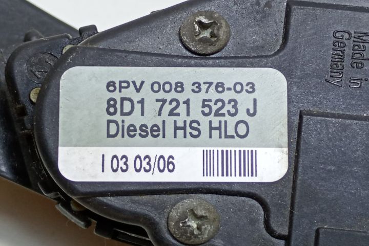 Pedala  acceleratie 8D1721523J Audi A4 B5 (facelift) seria