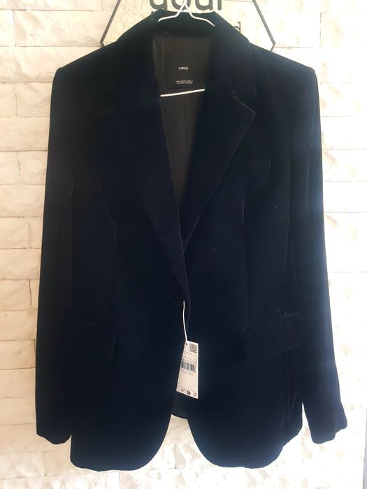 Costum si 2 sacouri dama