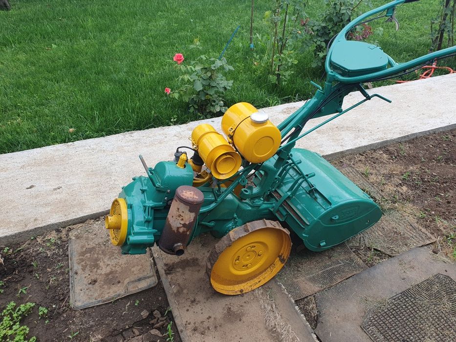 Moto sapa freza agria