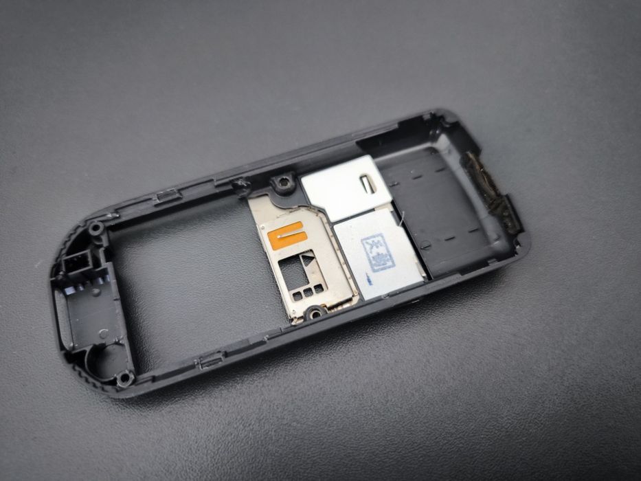Nokia 8800 (среден борд)