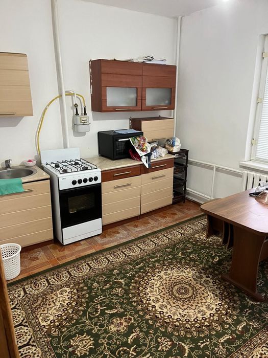 1-бөлмелі үй жалға беріледі