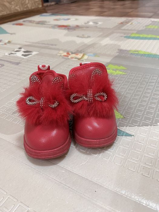 Продам зима осенние батинки 17р