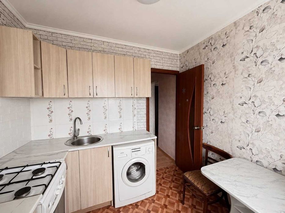 Продам 3-комнатную в центре