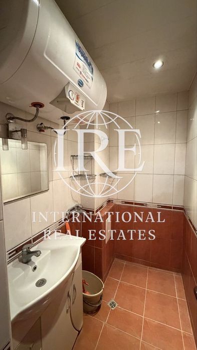 Продава се Четиристаен апартамент в Варна, Цветен квартал - 96 кв.м за 866 €/кв.м - Снимка #6