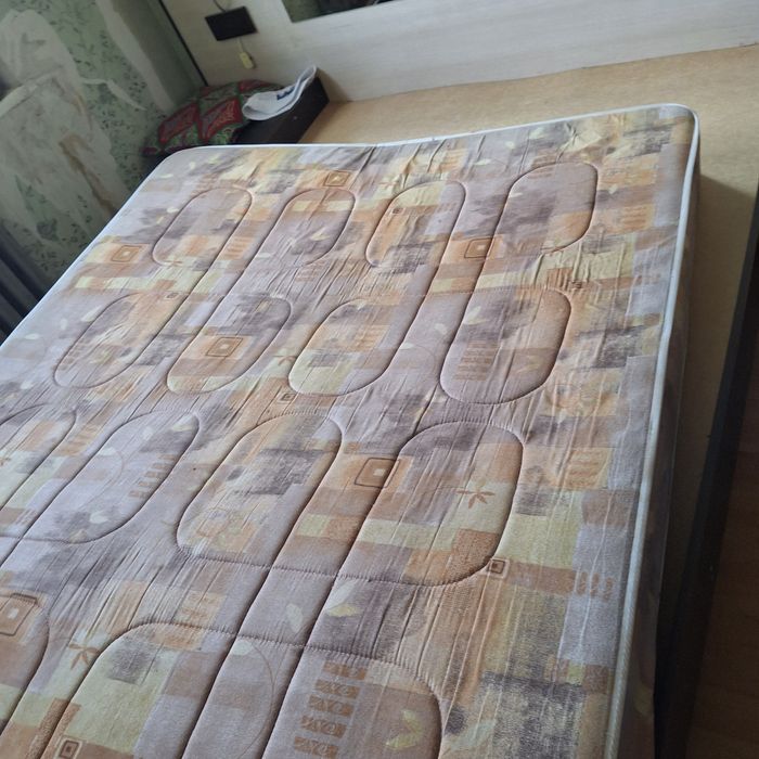 Кровать двуспальная срочно ТОРГ