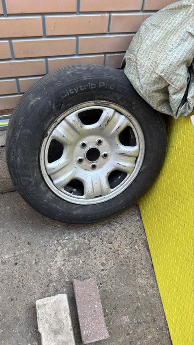 Диска с шиной r16