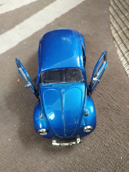 Продам машину игрушка