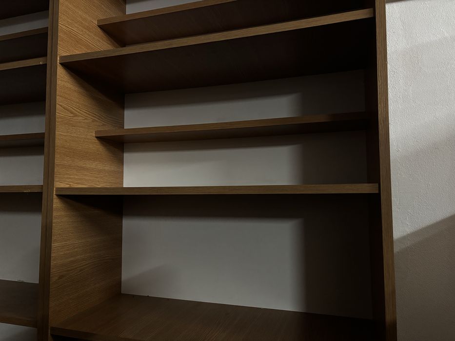 Biblioteci / rafturi din lemn