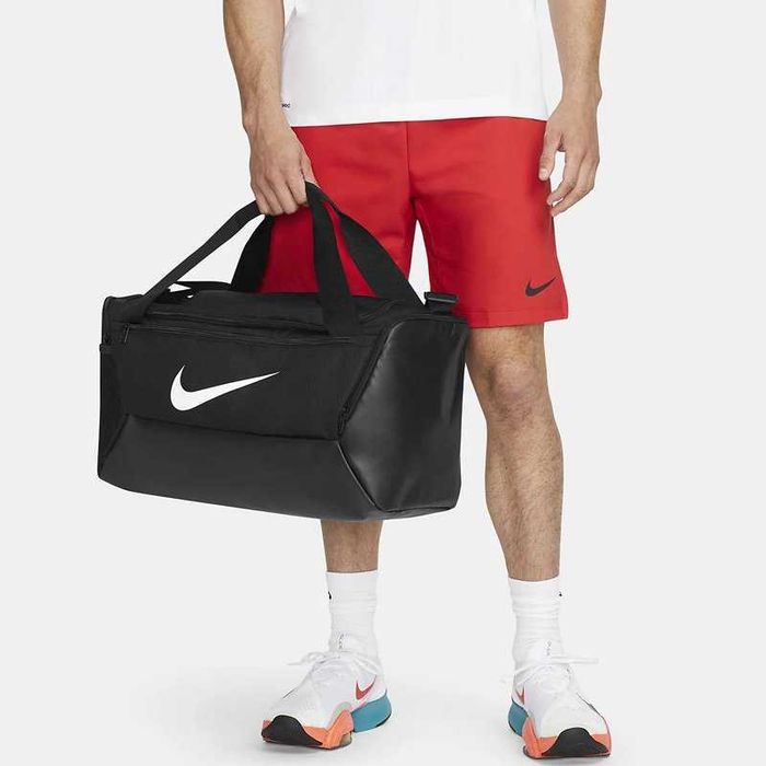 3 размера Nike оригинални сакове,