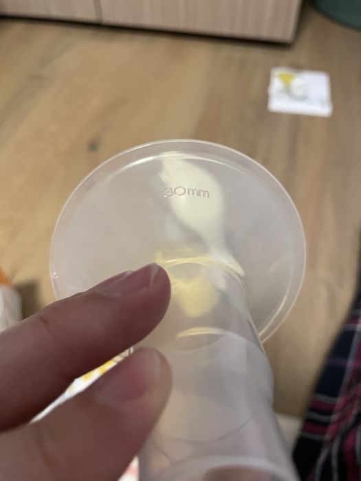 Medela Harmony ръчна двуфазна помпа за кърма + аксесоари