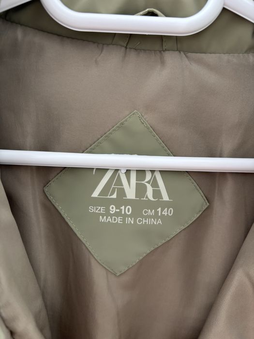 Geaca puffer Zara 140