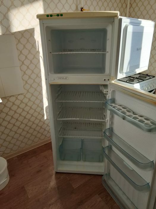 Продам холодильник