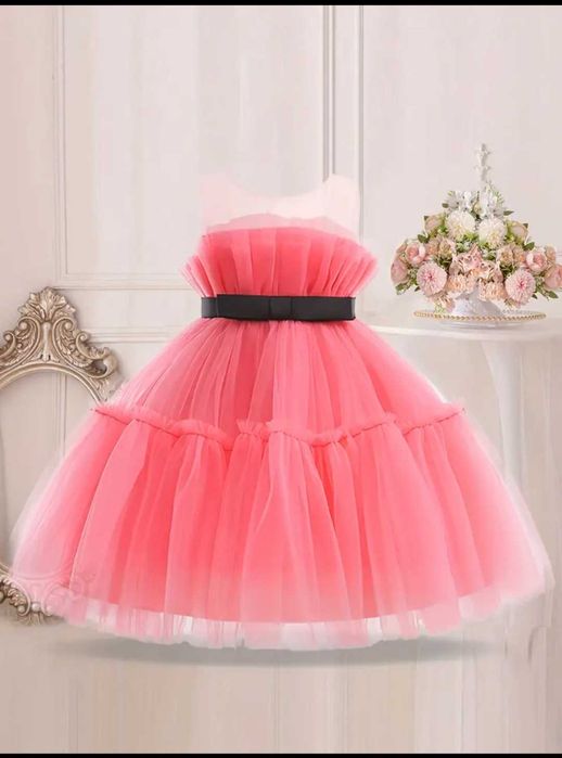 Платье для девочки нарядное