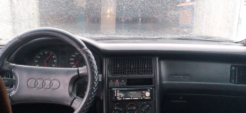 Продается А у д и