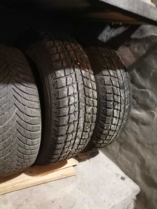 Гуми за джип на 1 сезон